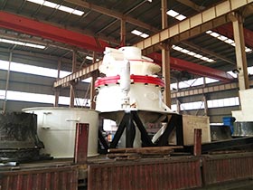 青建集團91km肯尼亞公路碎石設(shè)備發(fā)貨