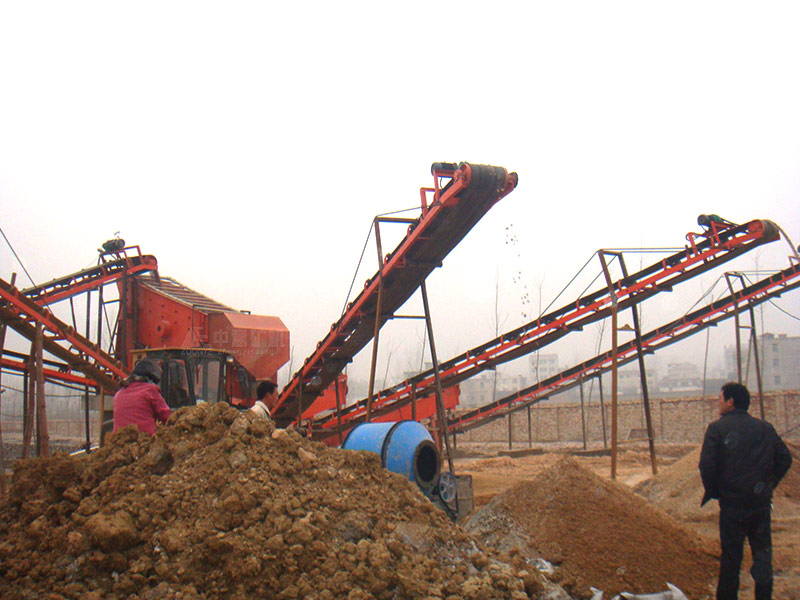 篩分現(xiàn)場(chǎng)