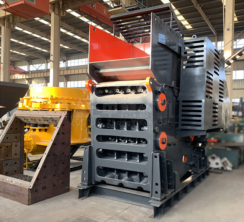 CJ顎式破碎機(jī)實(shí)拍2