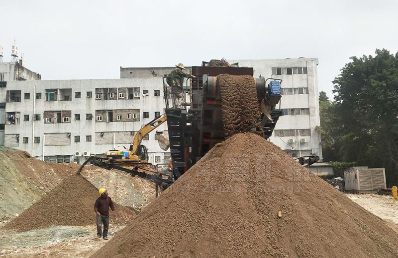 履帶式破碎站生產(chǎn)線