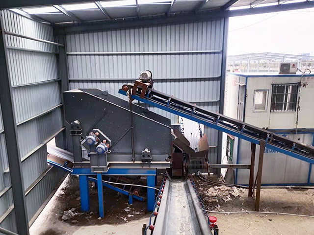 時(shí)產(chǎn)100噸裝修垃圾處理生產(chǎn)線在浙江溫州順利投產(chǎn)