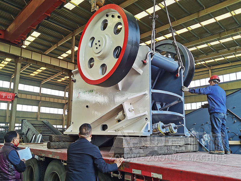 固廢垃圾破碎機(jī)實(shí)地工廠圖片